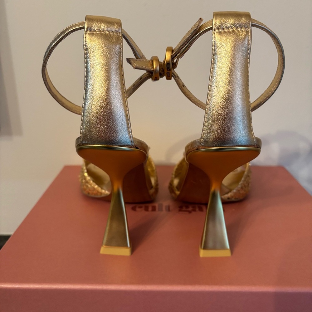 Cult Gaia Gold Textured Heels - Picture 4 of 6